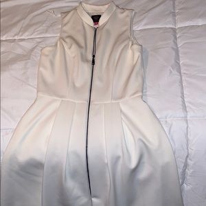 Vince Camuto White Front Zipper Fit and Flare Dres